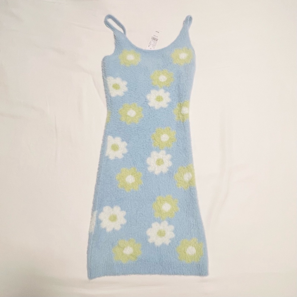 Kendall & Kylie Blue/Green Flower Dress